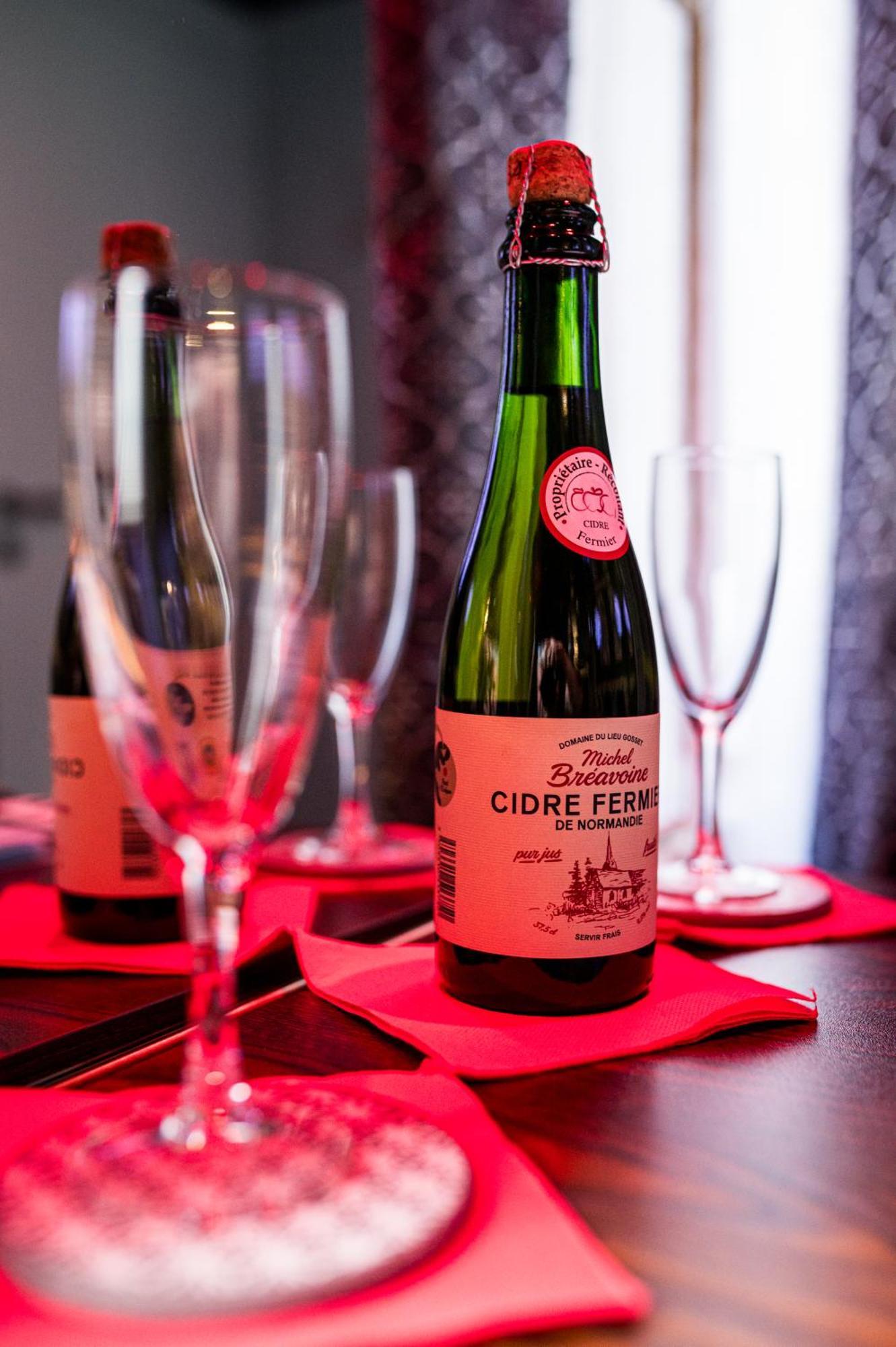 Loveroom Sauna, Balneo, Parking Prive Dans Le Centre De Honfleur Chambre photo