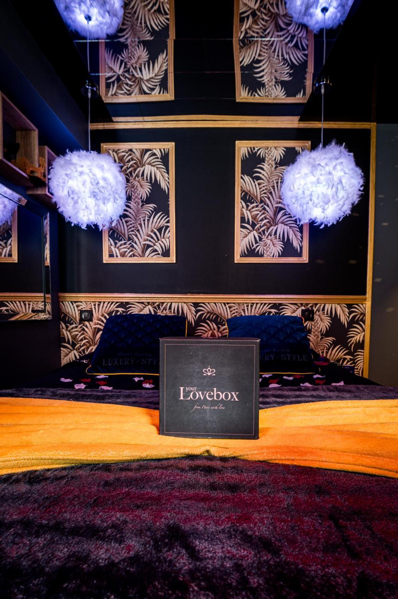 Loveroom Sauna, Balneo, Parking Prive Dans Le Centre De Honfleur Chambre photo